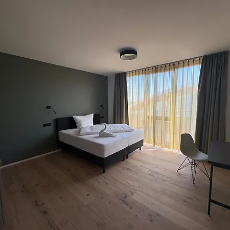 New Age Boardinghaus Апартаменты